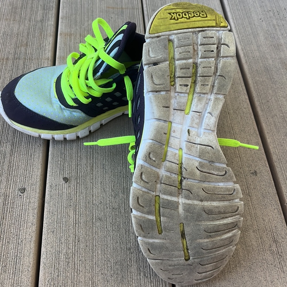 Women’s Reebok 7.5 - Picture 4 of 5